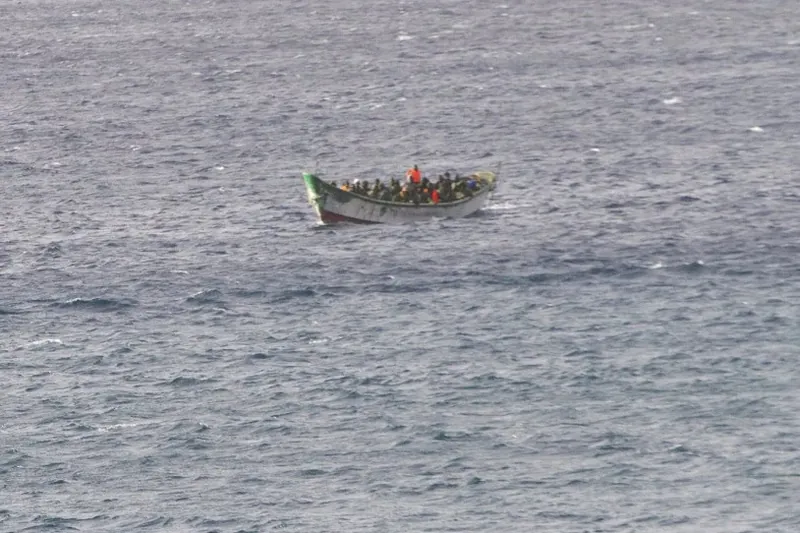 Migratu nahian ari ziren 25 pertsona hil dira Mauritaniako kostaldean