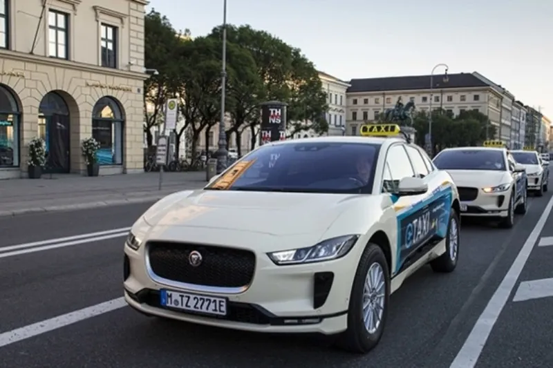 Poliziak dira Mallorcan taxi-gidari bat jipoitu zuten alemaniarrak