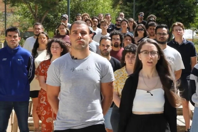 Gazteria komunista jazartzen ari da PCEko zuzendaritza