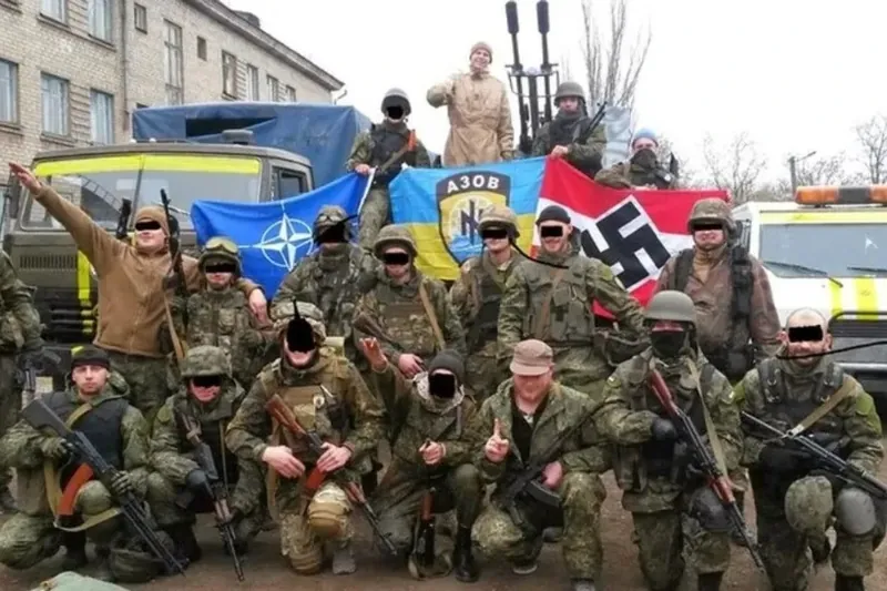 Ukrainako Azov Batailoi faxistak errekrutatze-bira bati ekin dio Europan
