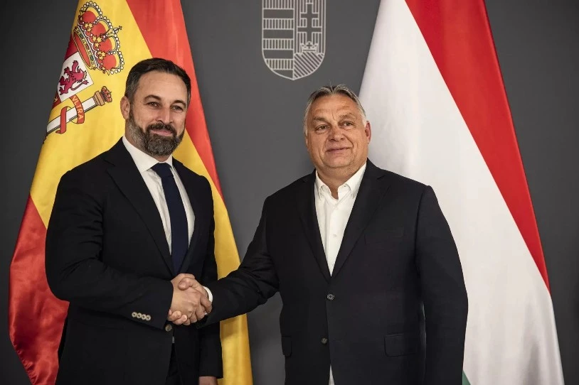 Voxek 9,2 milioi euroko finantziazio sekretua jaso zuen azken hauteskundeen aurretik