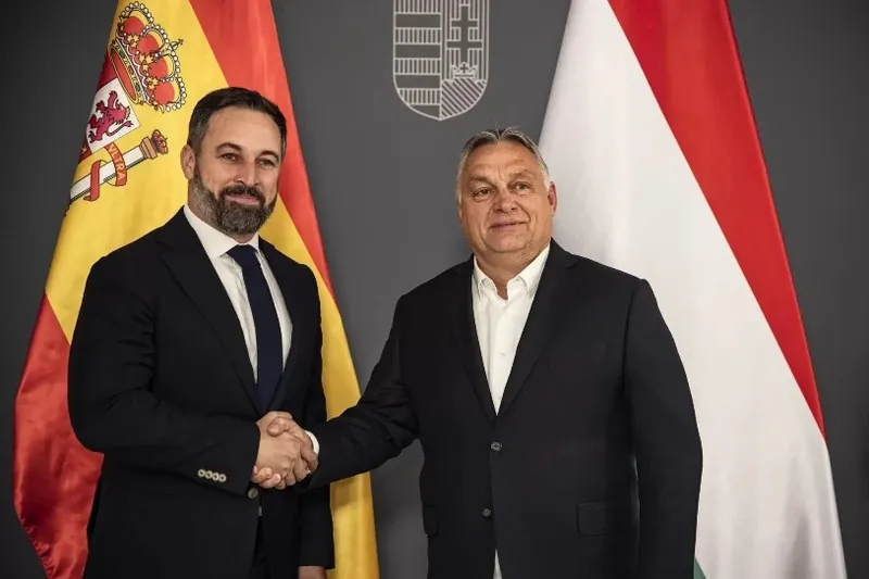 Voxek 9,2 milioi euroko finantziazio sekretua jaso zuen azken hauteskundeen aurretik