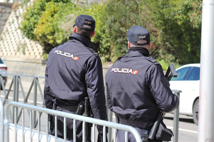Aurten ere, udako erailketa matxisten %15 egin dituzte poliziek edo polizia ohiek Espainiako Estatuan