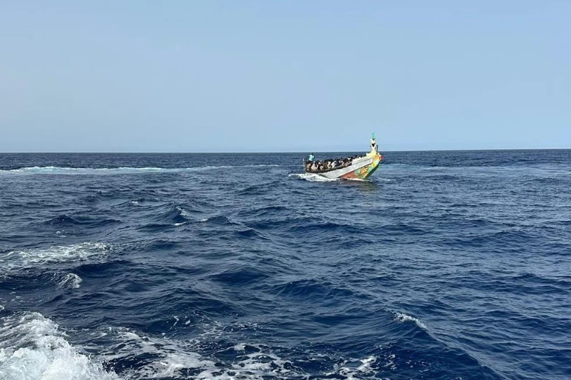 Migratu nahian ari ziren 48 pertsonak desagertuta jarraitzen dute El Hierro inguruan