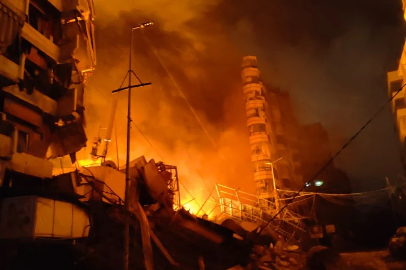 Beirut modu masiboan bonbardatzen jarraitzen du Israelgo Estatuak