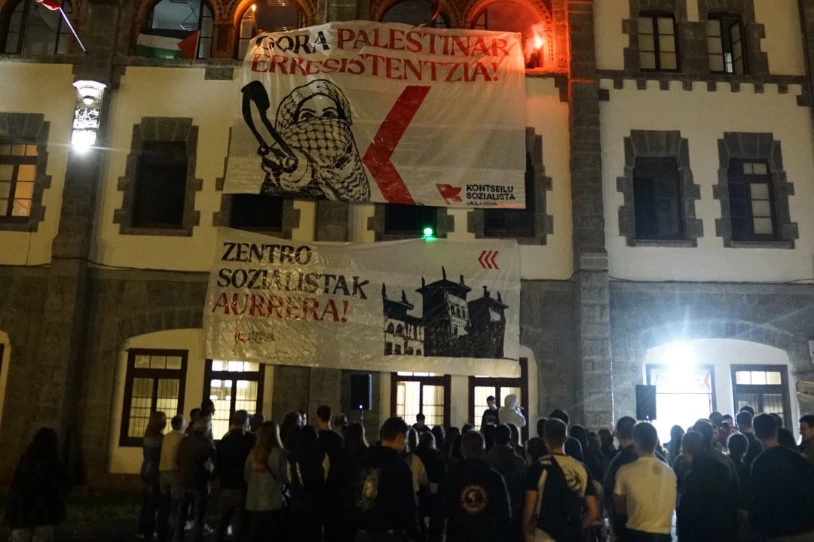 Esklabak Zentro Sozialistaren 6. urteurrena ospatu dute