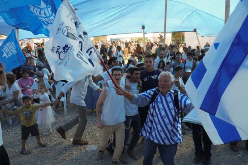 Gazako Zerrendan kokaleku sionistak eraikitzen hasi nahi dute kolonoek