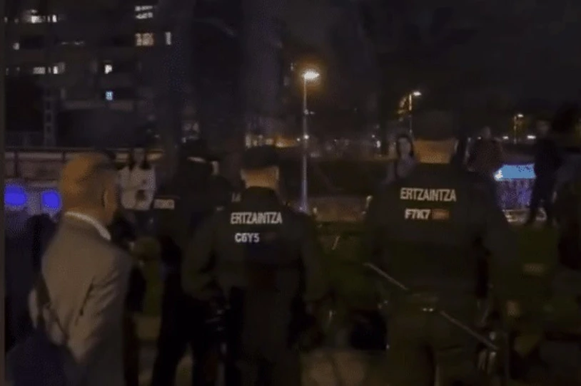Igandean mobilizatzera deitu dute, Donostiako afari solidarioei jarritako debekuaren aurka