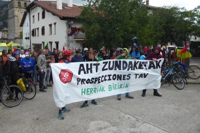 AHTa eraikitzeko zundaketak egin dituzte Nafarroan, baimenik gabe