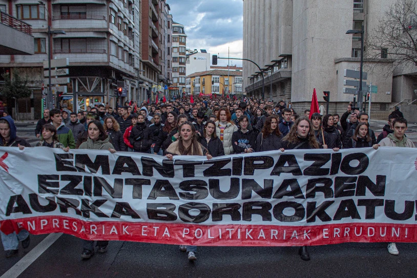 Gazteek etxebizitza-merkatuan duten parte-hartzea %40ra jaitsi da Espainiako Estatuan