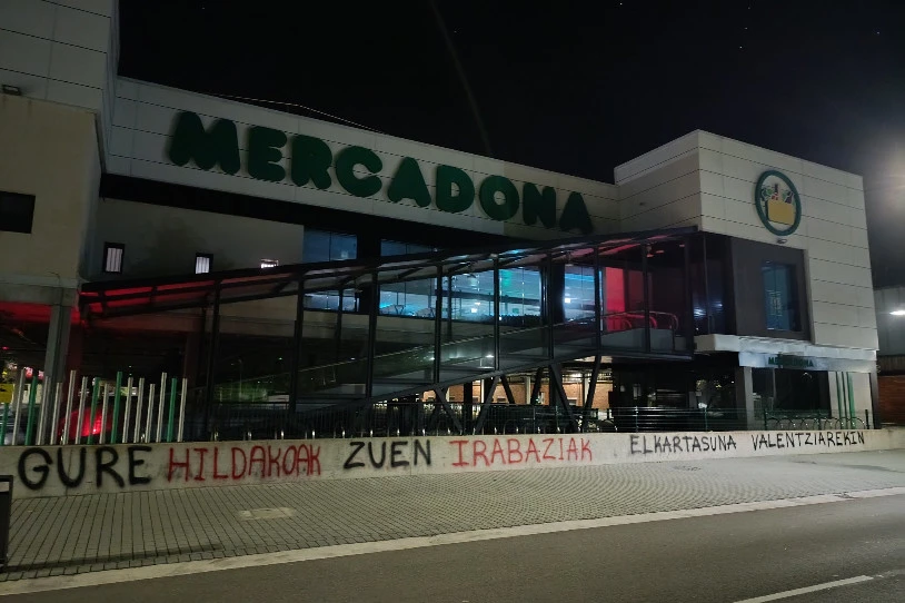 Enpresak eta politikari profesionalak errudun gisa seinalatu dituzte Euskal Herrian, DANAren harira