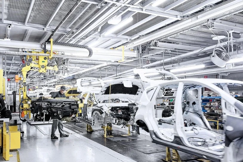 Nissanek 9.000 langile kaleratuko ditu, eta Audik beste 4.500