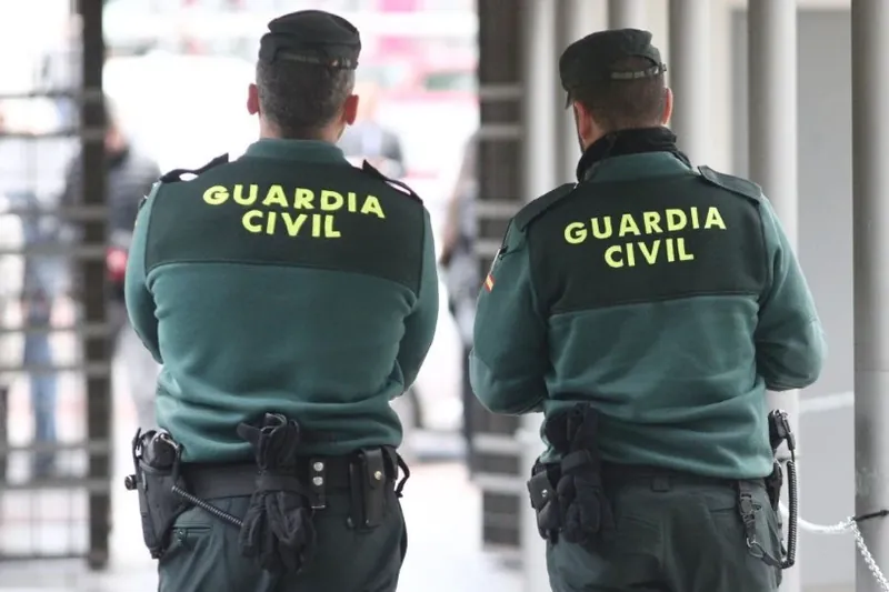 Absolbitu egin dute Madrilen bizkarretik tiro eginda gazte bat erail zuen guardia zibila
