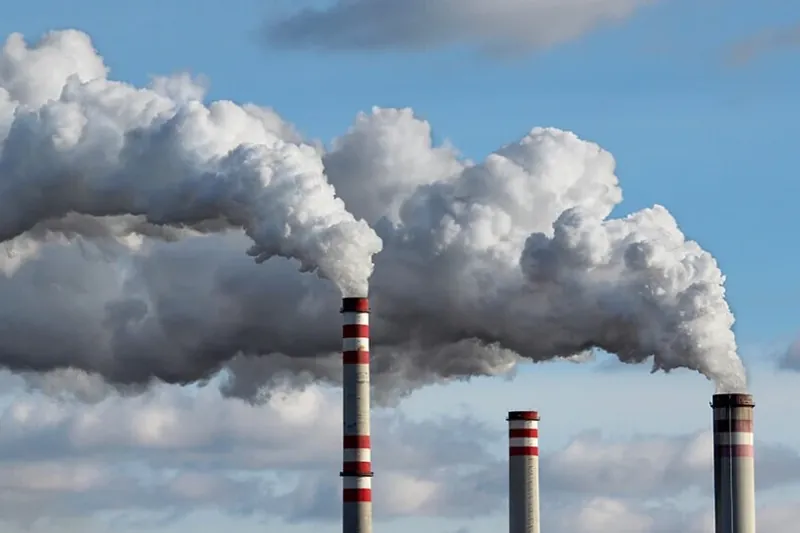 Parisko Akordioa sinatu zenetik, ia %8 egin du gora CO2 isurtzeak