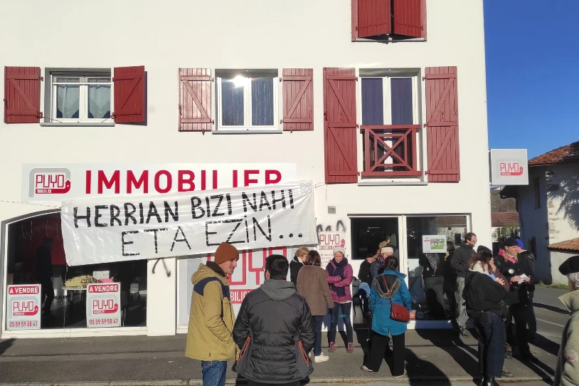 Baionan bi militante politiko atxilotu ditu Frantziako Poliziak