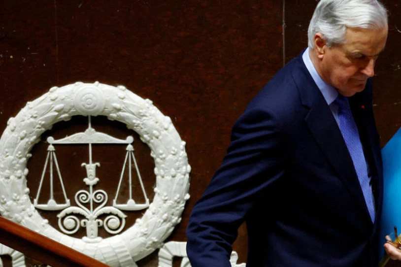 Michel Barnierren gobernua erori da Frantziako Estatuan
