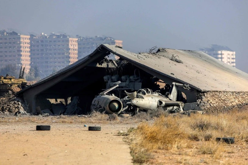 Siria bonbardatu eta Golango Gainen kontrola hartu du Israelgo Estatuak