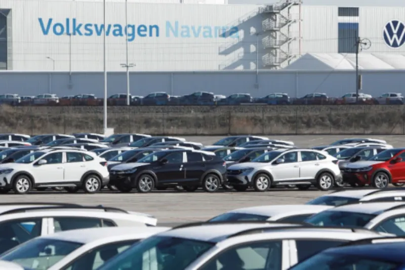 65 eguneko enplegu-erregulazio bat ezarriko dute Nafarroako Volkswagenen