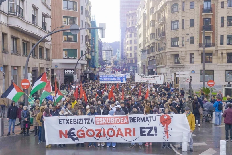 Etxebizitzaren negoziaren kontrako aldarriak hartu du Bilbo
