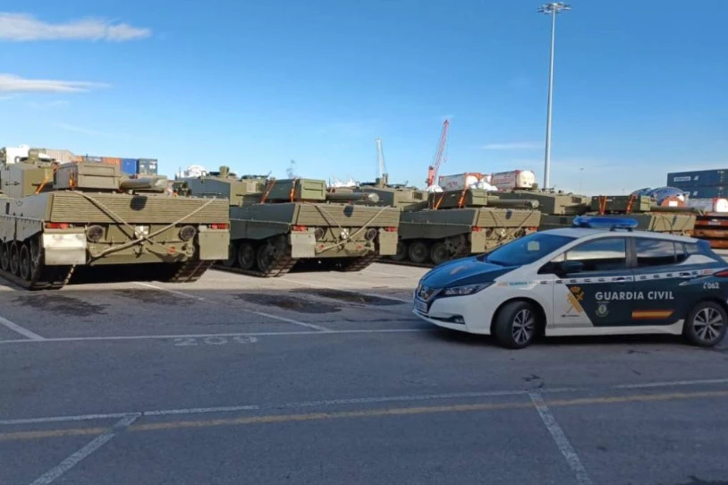 Ukrainara beste bost tanke bidali ditu Espainiako Gobernuak