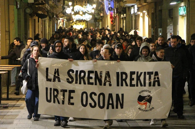 Donostian, La Sirena urte osoan ireki dezatela aldarrikatu dute