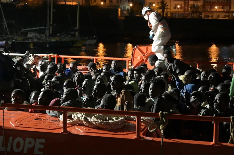 2024an, egunean 30 pertsona hil dira Afrikatik Europara heldu nahian