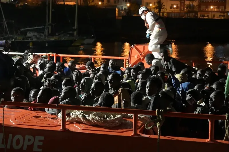 2024an, egunean 30 pertsona hil dira Afrikatik Europara heldu nahian