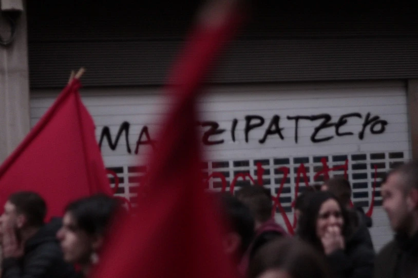 EAEko gazteek euren soldataren erdia edo gehiago bideratzen dute etxebizitza ordaintzera