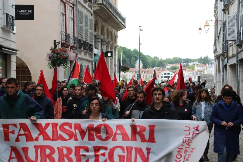 Urtarrilerako, Egun Antifaxistak antolatu dituzte Donostian eta Baionan