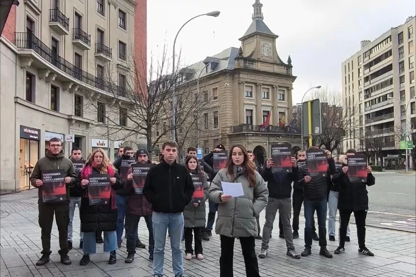 31 gazte isundu dituzte, Iruñean Voxeko faxistei aurre egiteagatik