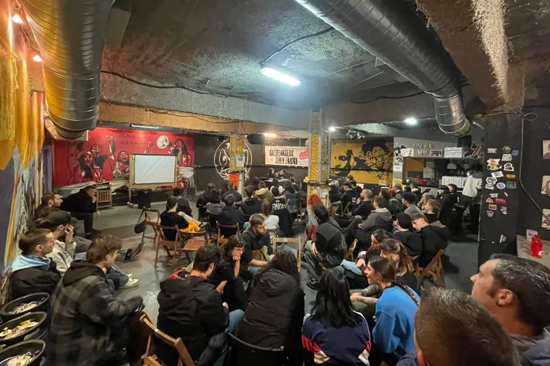 Ikastetxeetan ere egingo dituzte urtarrilaren 25eko mobilizazioen aurkezpenak