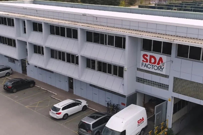 Gasteizko SDA ixteko eta 55 langileak botatzeko prozedura, martxan