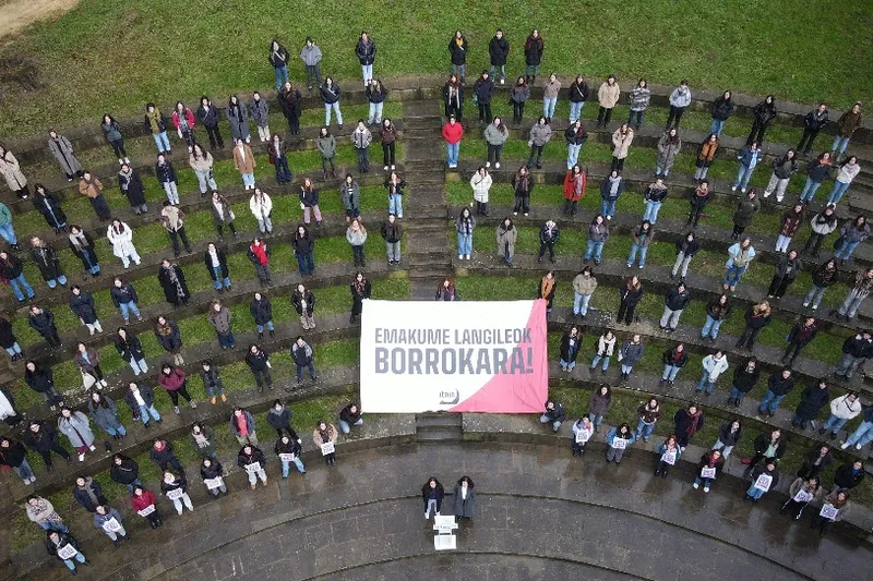 Martxoaren 8ari begira, emakume langileak borrokara batzera deitu ditu Itaiak