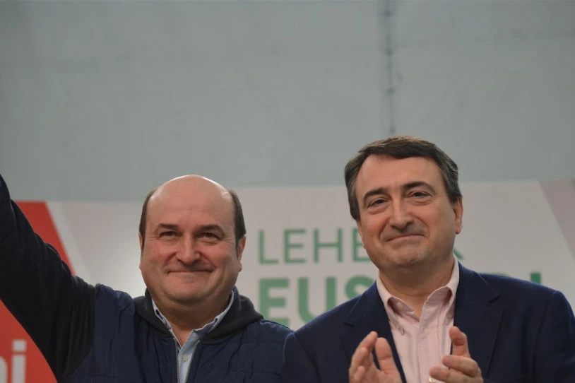 EAJ, lidergo garbirik gabe