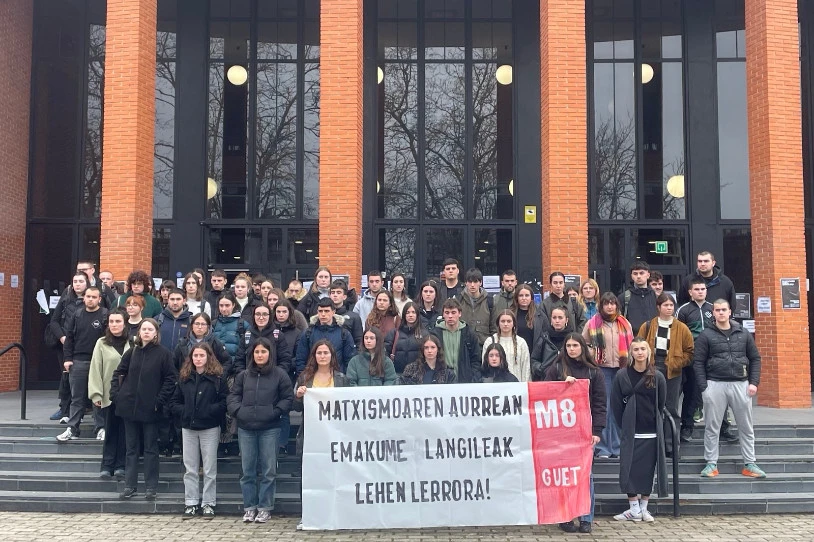Gasteizko Letren Fakultateko ikasleak borrokan, erasotzaileen inpunitatearen aurka