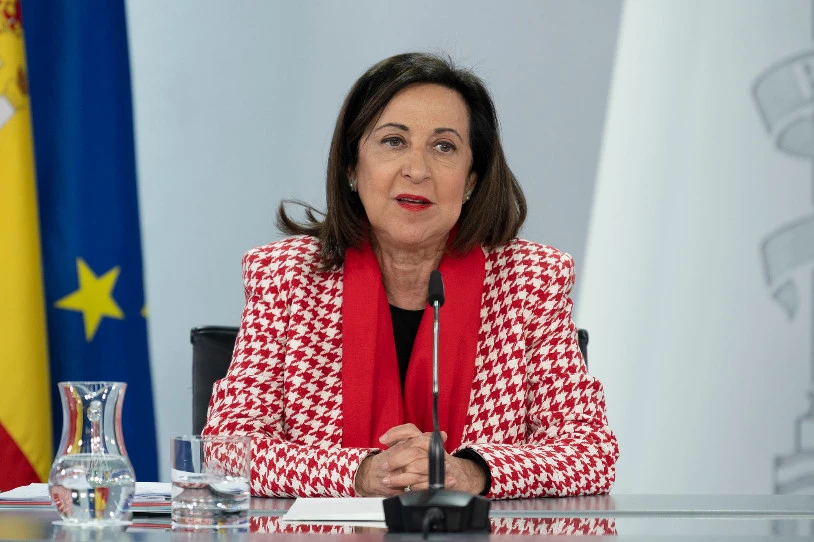 Ongizate Estatua desegin al lezake gastu militarraren igoerak?