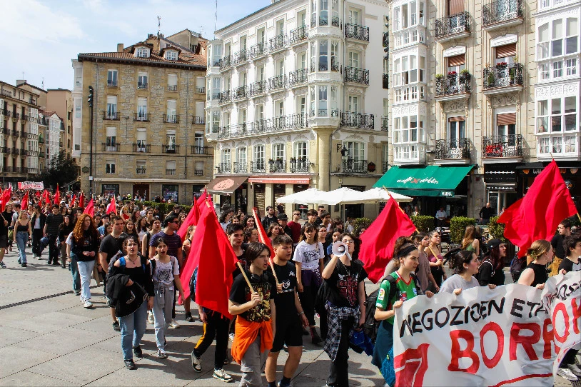 Martxoaren 13ko ikasle-grebarako, lau manifestazio antolatu ditu IAk