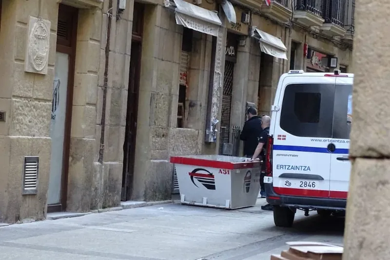 Donostian, Birunda gunea legez kanpo hustu dute