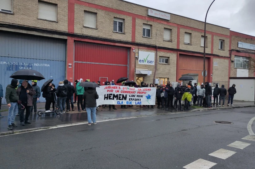 Greba mugagabea hasi dute Gasteizko lorezaintzan ere