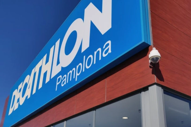 Decathlonek "engainatu, esplotatu eta kaleratu" egiten duela salatu du Iruñerriko LASek