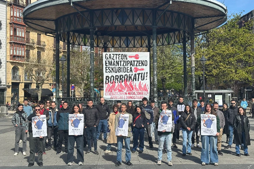 Hainbat gazte-eragilek ere dei egin dute larunbat honetan Donostiara bertaratzera