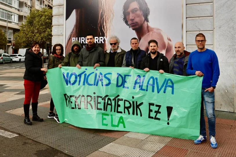 Protestan segitzen dute 'Noticias de Álava'-ko langileek