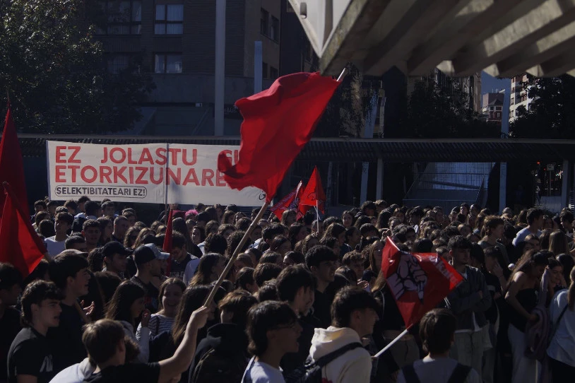 "Selektibitatea hezkuntzaren elitizazioan sakontzeko tresna da", salatu du IAk