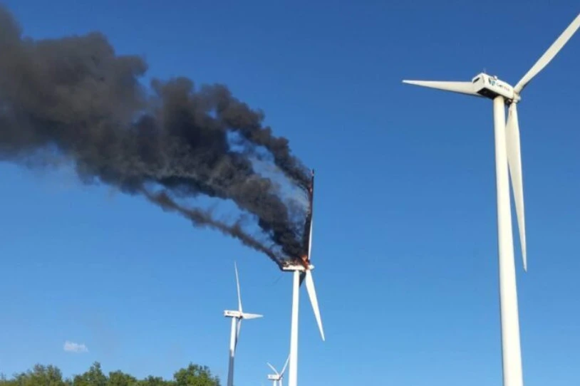 Aerosorgailu batek su hartu du Tebas-Muru Artederretako parke eolikoan