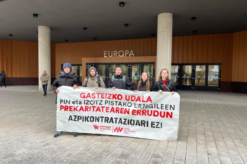 Enpresarien abusuen aurka antolatu dira Gasteizko PIN eta izotz-pistako langileak, LASen eskutik