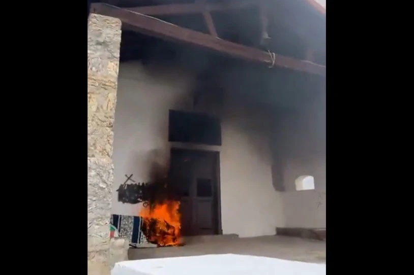 Etxerik gabeko pertsona bati eraso diote Lekeition
