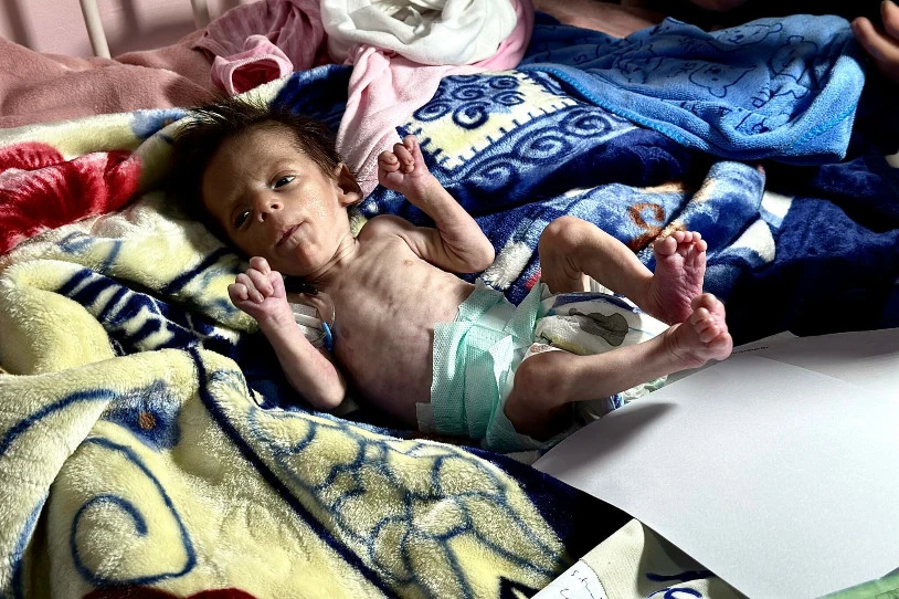 14.000 haurtxo gosez hil daitezke Gazan datozen 48 orduetan laguntzarik sartzen ez bada
