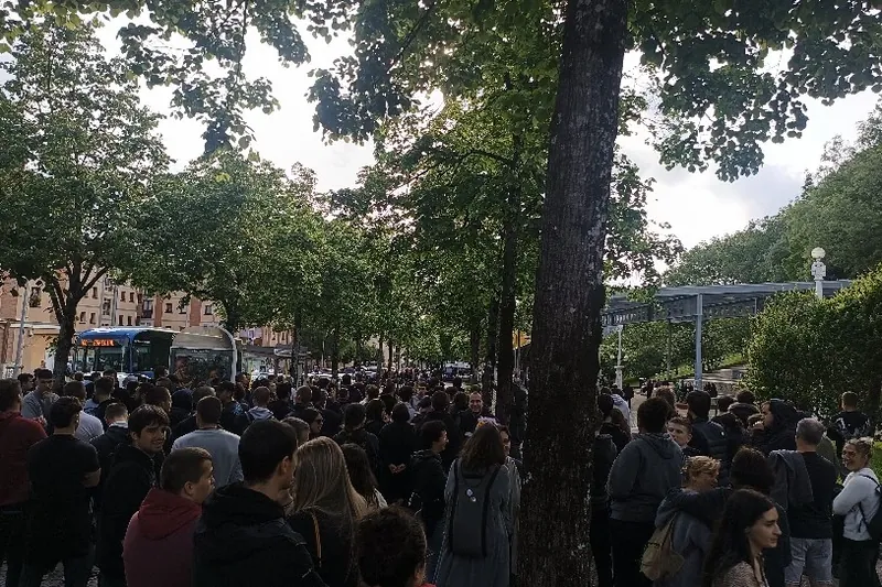 Altzan ere porrot egin du pertsona migranteak seinalatzeko deialdi erreakzionarioak