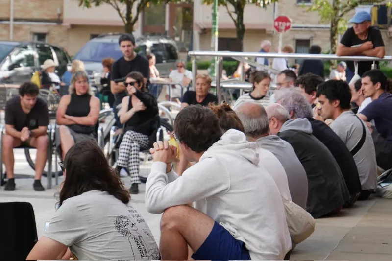 Altzan etzi izatekoa zen etxegabetzea atzeratzea lortu du Donostiako Etxebizitza Sindikatu Sozialistak