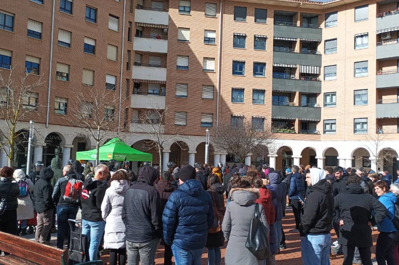 Gutxienez bi atxilotu Iruñerrian, Voxen presentzia salatzeko protestei lotuta